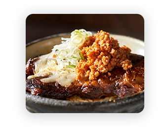 トロトロ煮豚炙り豚丼（スパイシーチーズ）